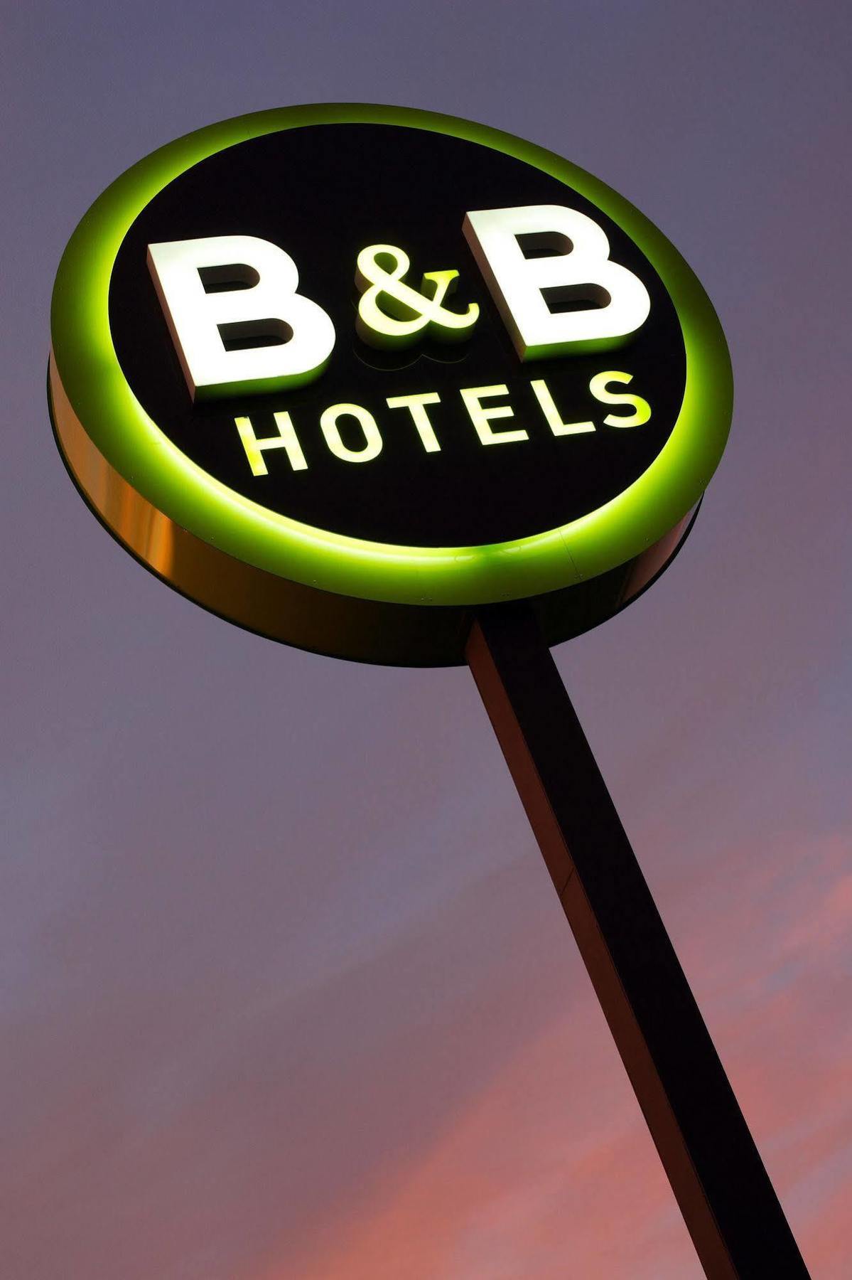 Hotel Le Brézet Aéroport 2*