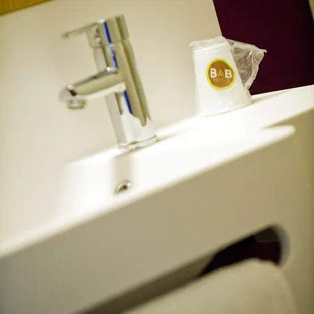 Hotel B&B Hotel Clermont-Ferrand Le Brezet Aeroport