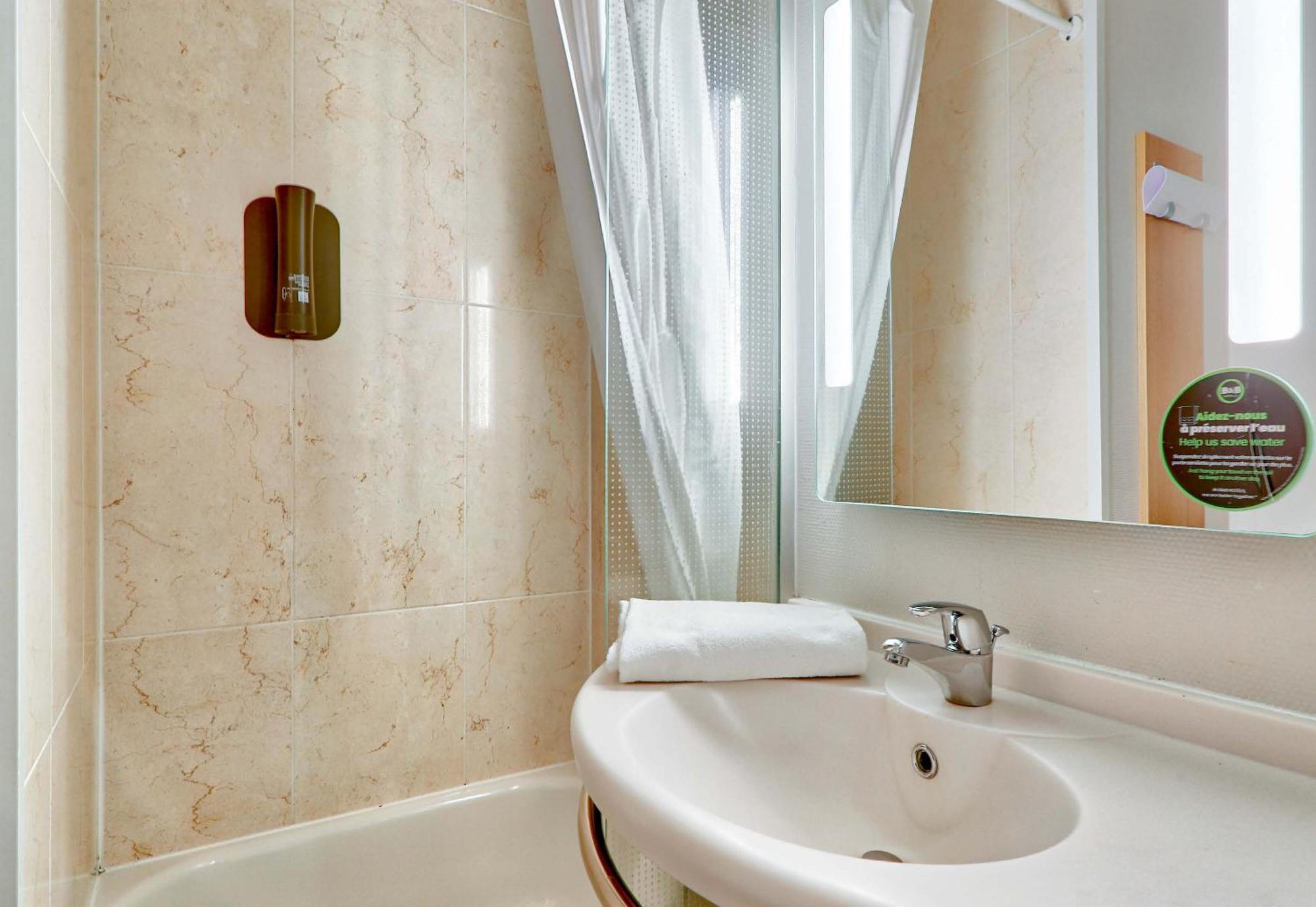 B&B Hotel Clermont-Ferrand Le Brezet Aeroport Clermont-Ferrand