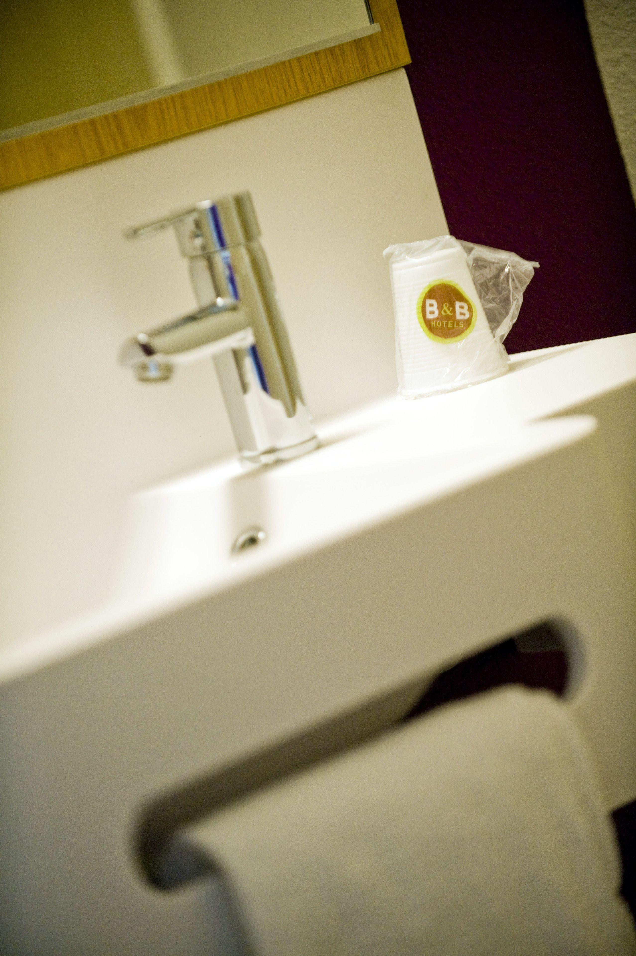 Hotel B&B Hotel Clermont-Ferrand Le Brezet Aeroport