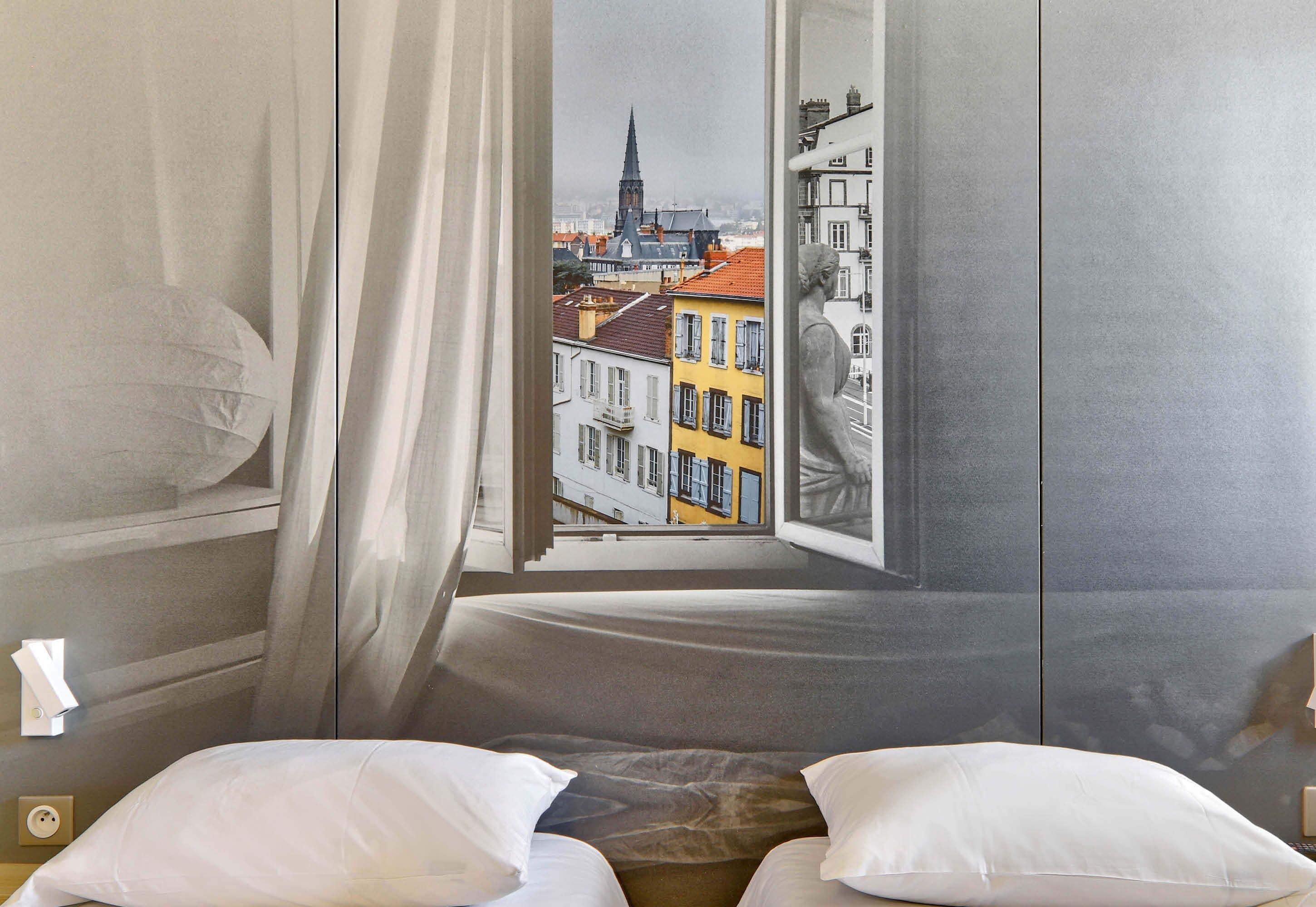 B&B Hotel Clermont-Ferrand Le Brezet Aeroport 2*